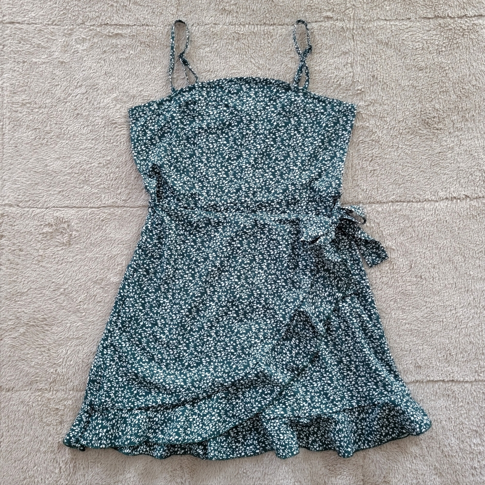 Shein green ditsy floral dress teen